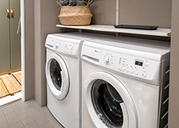 A white washer and dryer set.